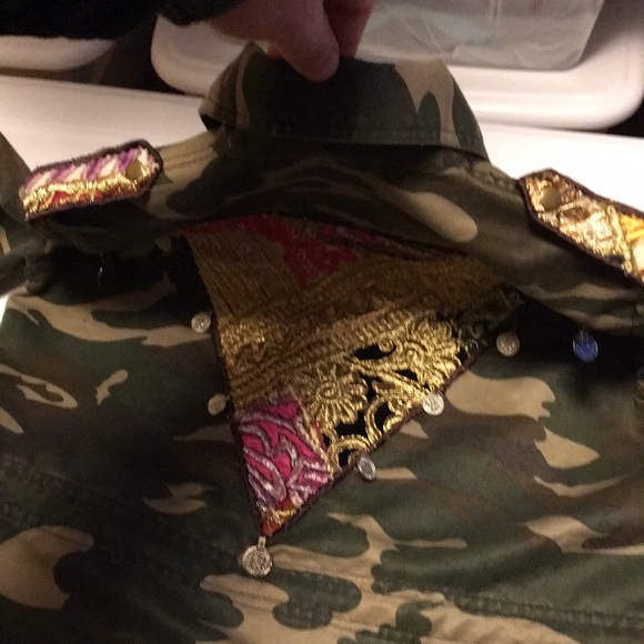 Beautiful Stories Size Extra Small Camo Military - Picture 2 of 8